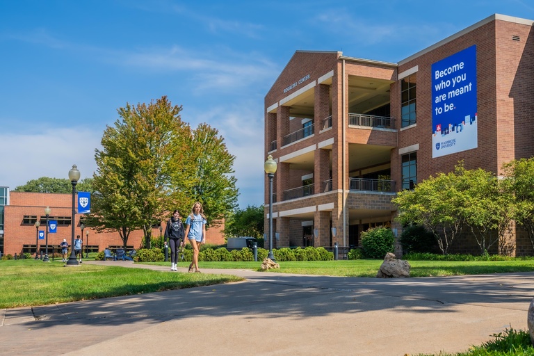 SAU quad
