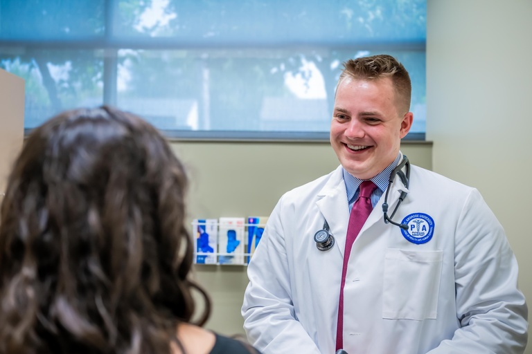 SAU PA  student with patient